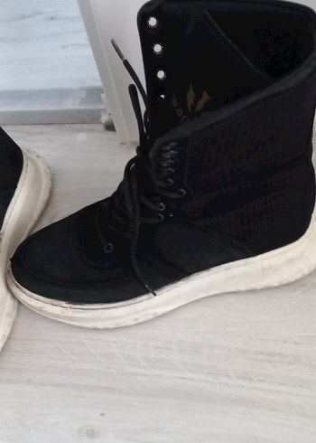 Siyah Bağcıklı Stiletto Topuklu Kadın Bot - Görsel 3