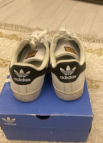 Adidas 40