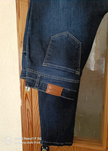 Kadın Lacivert Kemerli Midi Kot Pantolon