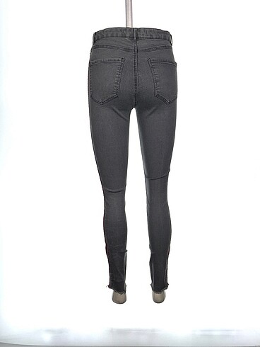 40 Beden Zara Skinny %70 İndirimli.