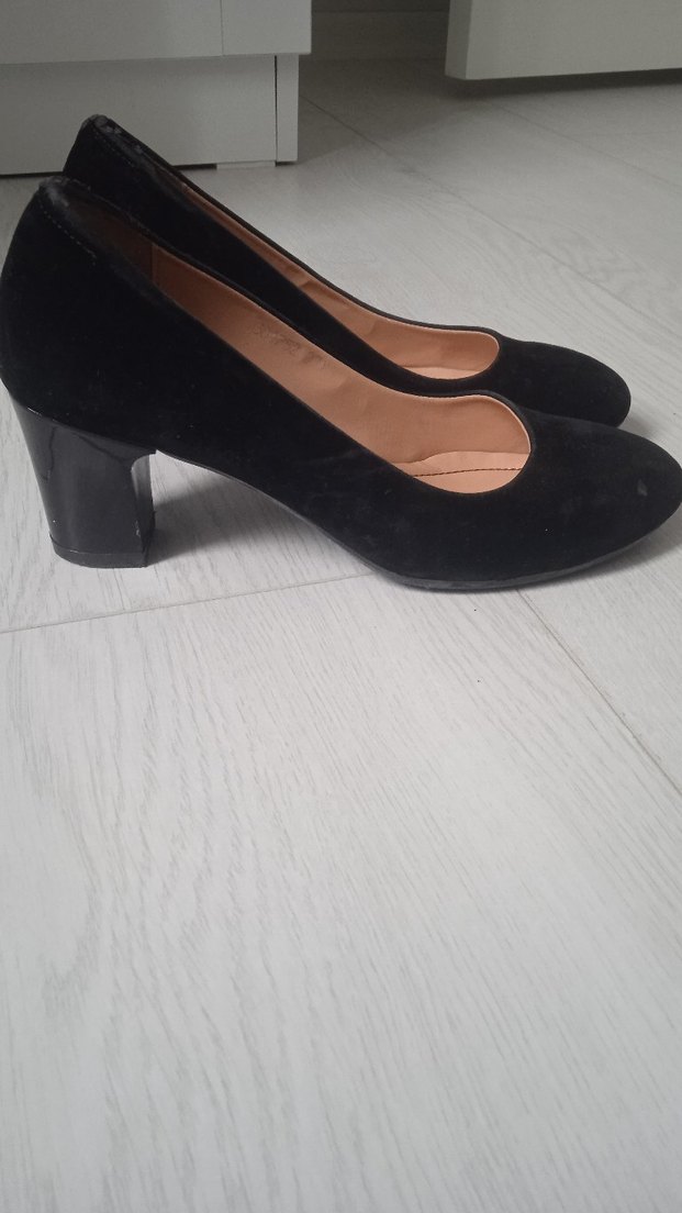 POLARİS Siyah Süet Tokalı Kadın Topuklu Ayakkabı - Görsel 2