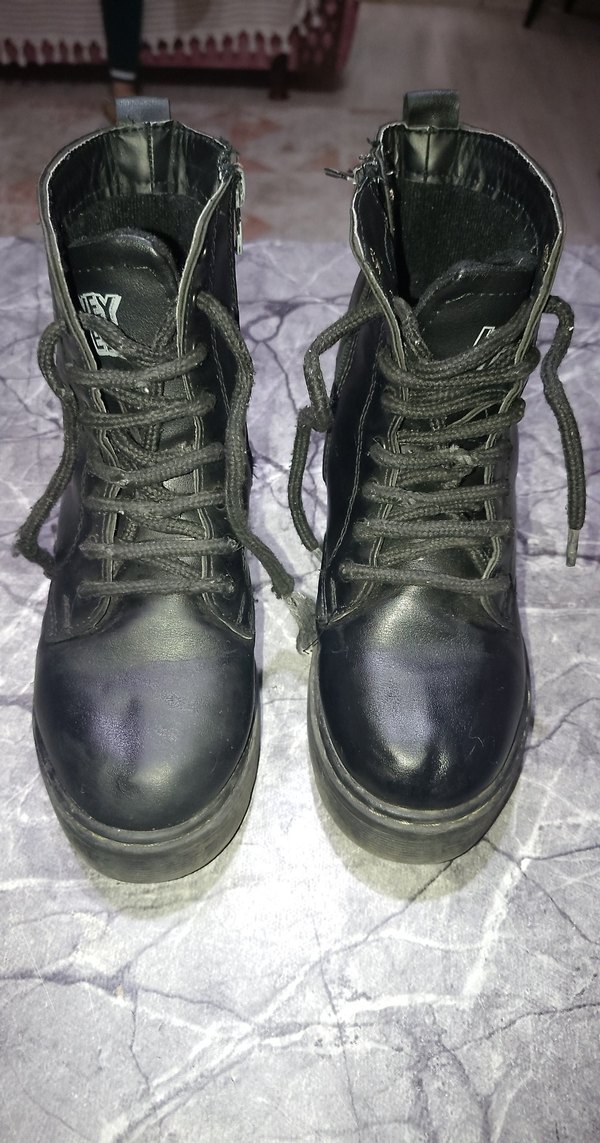 Siyah Deri Platform Topuklu çocuk botu - Görsel 2