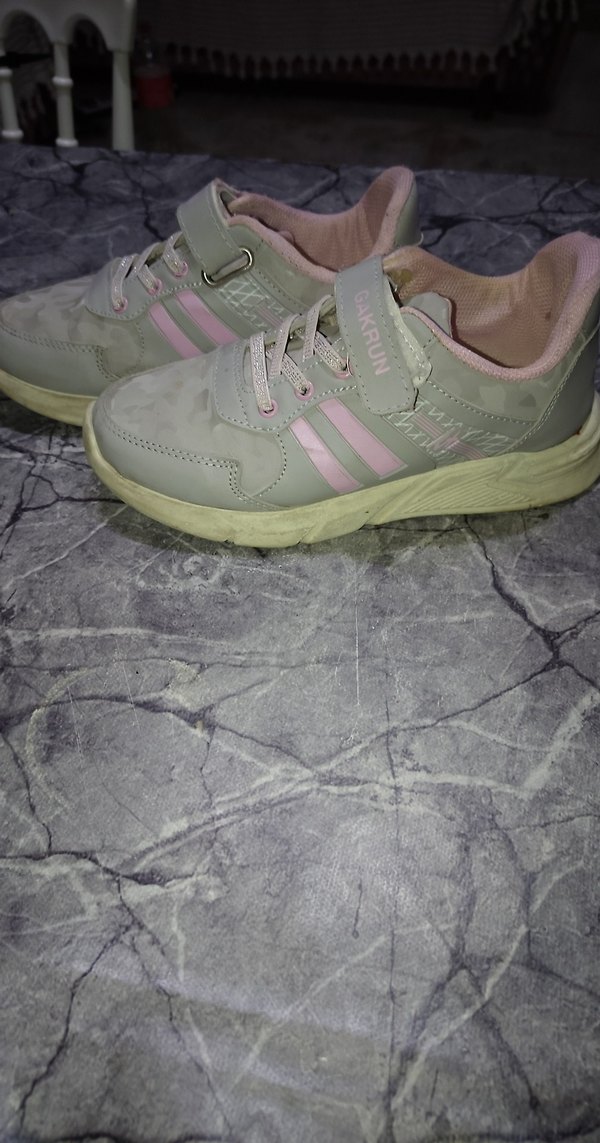 Kız Çocuk Pembe Gri Bağcıklı Spor Ayakkabı - Görsel 4