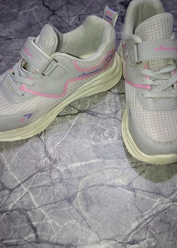 Kız Çocuk Gri Spor Ayakkabı - Cırt Cırtlı - Görsel 2