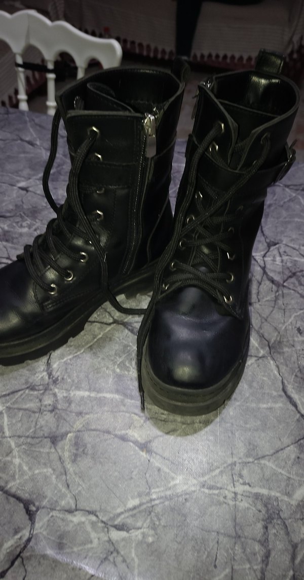 Siyah Platform Topuklu Gotik Kadın Botları - Görsel 2