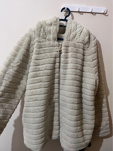 Defacto Bej Peluş Mont kapüşonlu oversize