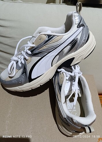 Puma Milenio Tech Beyaz Erkek Sneaker 43 Numara