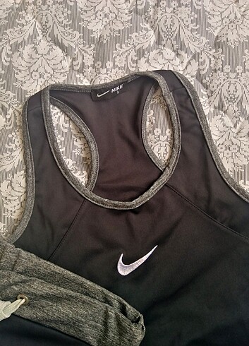 s Beden siyah Renk Nike Şort Atlet Takım