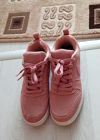 Nike Nike Pembe Kadın Spor Ayakkabı