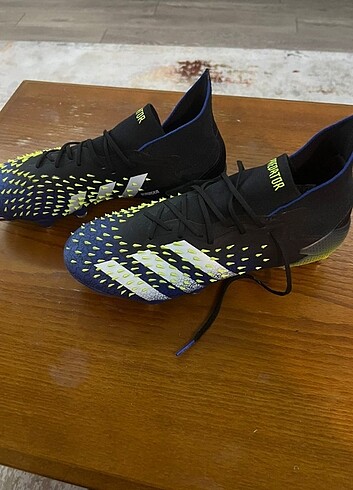 adidas Predator Krampon