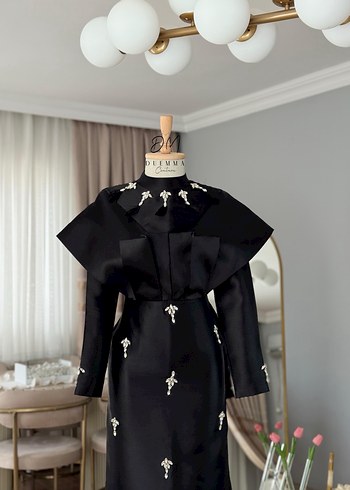 Siyah Nakışlı Uzun Kollu Uzun Abiye Elbise - Görsel 2