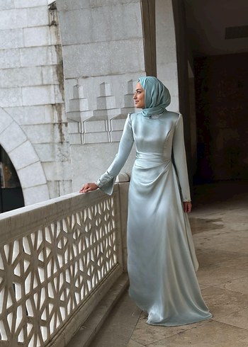 Beyaz Drapeli Uzun Abiye Elbise - Görsel 4