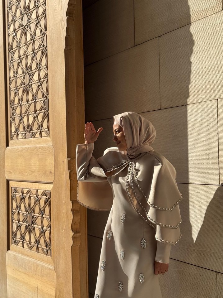 Beyaz Parlak İpek Görünümlü Bohem Şal - Görsel 3