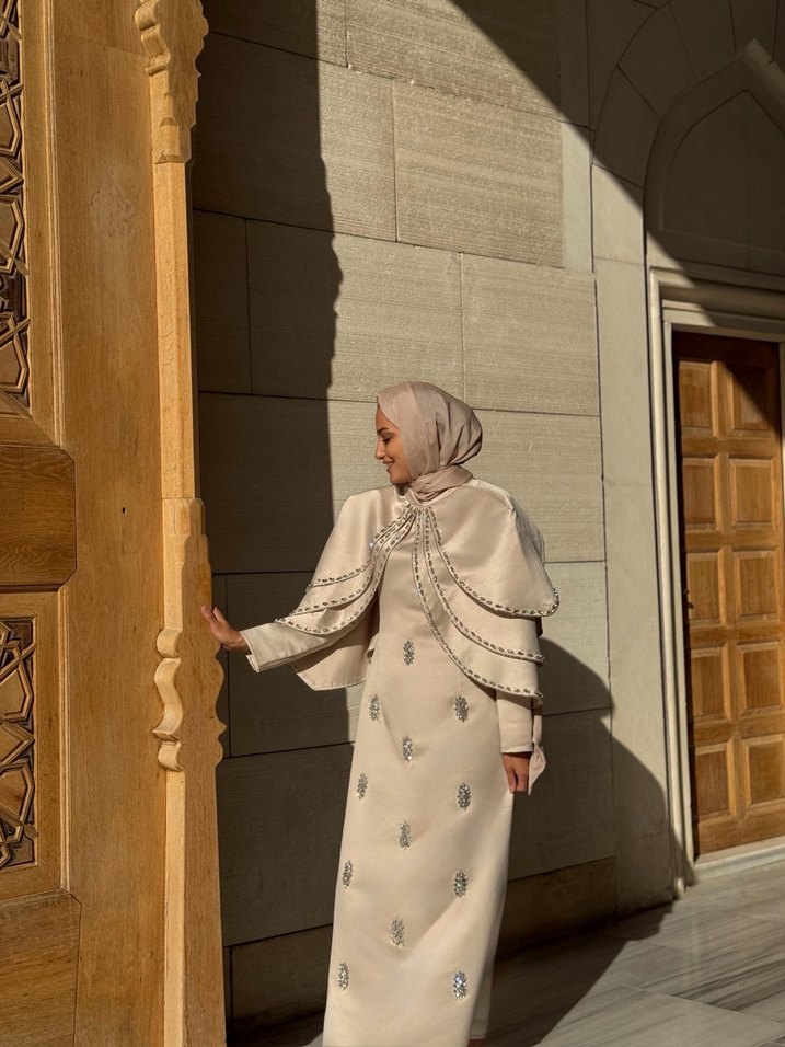 Beyaz Parlak İpek Görünümlü Bohem Şal - Görsel 2