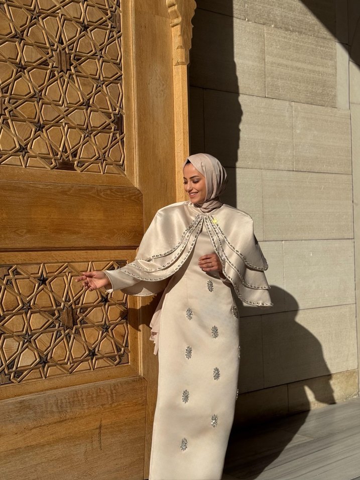 Beyaz Parlak İpek Görünümlü Bohem Şal - Görsel 5