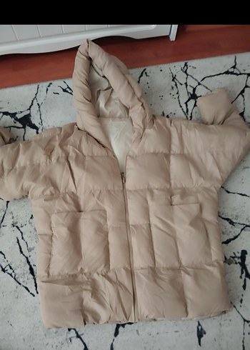 Diğer Bej Kapüşonlu Kadın Kışlık Mont