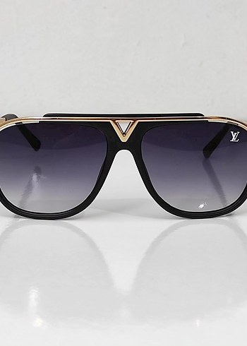 Siyah Modern Klasik Kadın Güneş Gözlüğü - Görsel 4