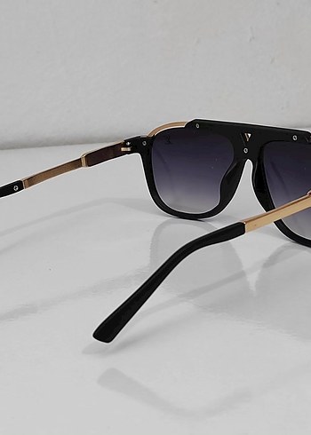 Siyah Modern Klasik Kadın Güneş Gözlüğü - Görsel 2
