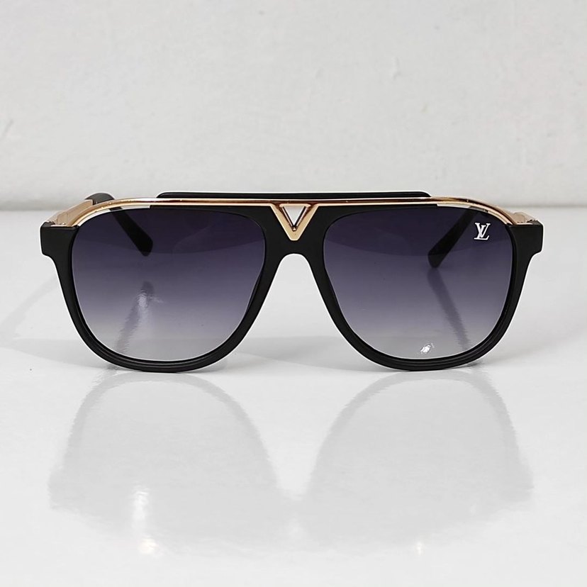 Siyah Modern Klasik Kadın Güneş Gözlüğü - Görsel 4