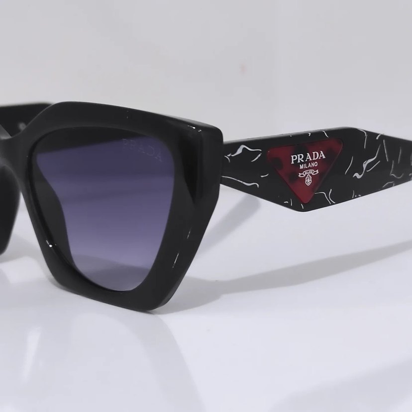 Siyah Kadın Güneş Gözlüğü - Görsel 2