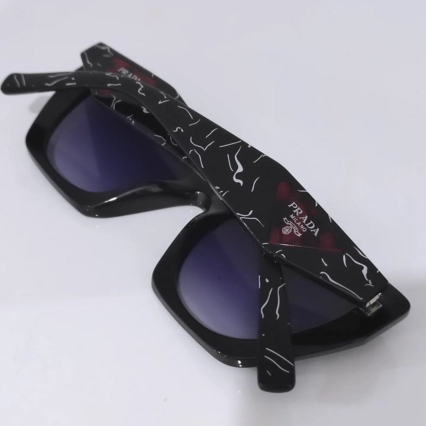 Siyah Kadın Güneş Gözlüğü - Görsel 4