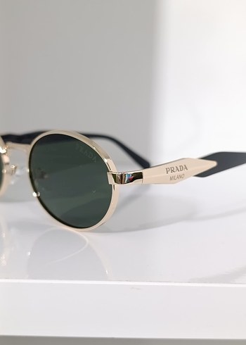 oval Güneş Gözlüğü - Görsel 2