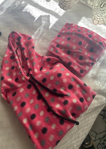 Kız  Pembe Kapüşonlu pijama takımı - Görsel 2