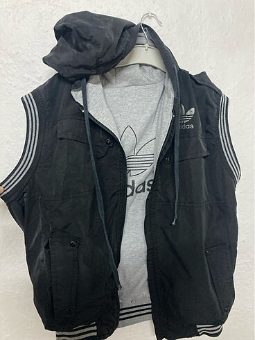 Adidas yelek