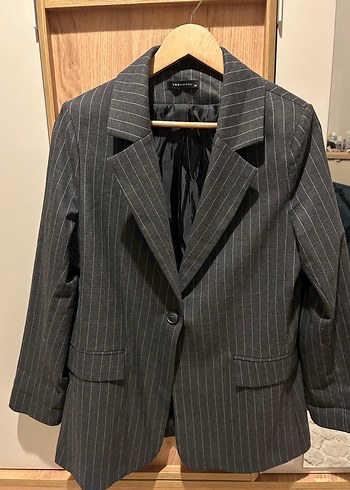 Gri Çizgili Düğmeli Kadın Blazer Ceket - Görsel 2