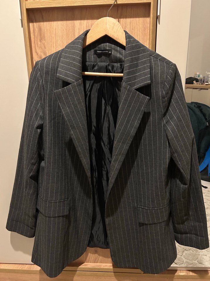 Gri Çizgili Düğmeli Kadın Blazer Ceket - Görsel 3