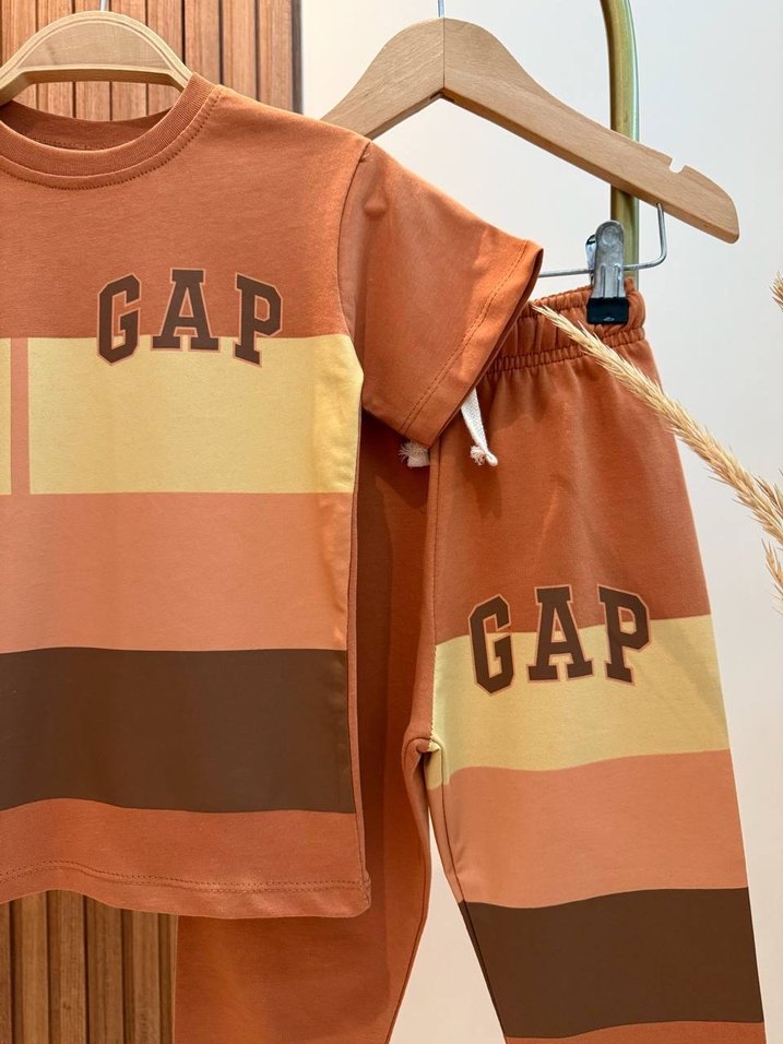 GAP Baskılı Kahverengi Erkek Çocuk Eşofman Takımı - Görsel 2