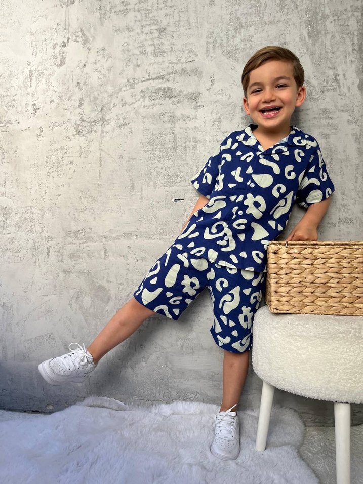 Erkek Çocuk Mavi Batik Desenli Kısa Kollu Takım - Görsel 2