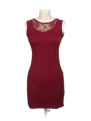 PreLoved Kısa Elbise %70 İndirimli.