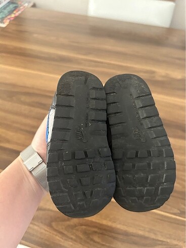 22 Beden lacivert Renk Nike 22 numara orijinal spor ayakkabı