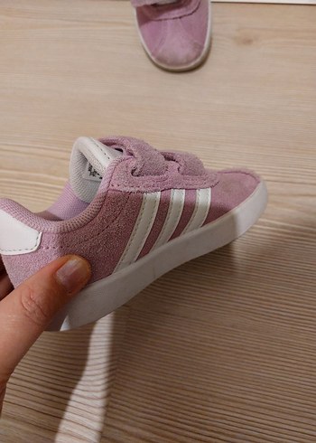 24 Beden Kız Çocuk Pembe Cırt Cırtlı Spor Ayakkabı