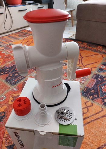 Tupperware Tupperware Çok Fonksiyonlu Kıyma makinası,Hamur yapma makinesi