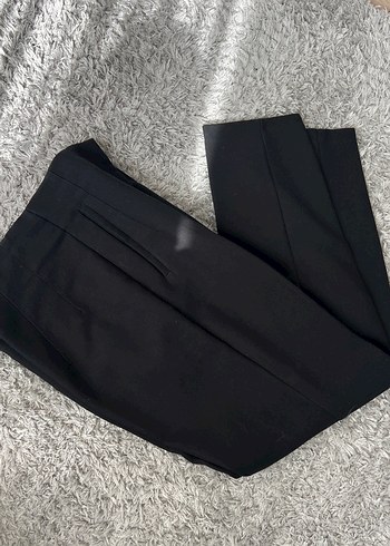 Kadın Siyah Pilili Kumaş Pantolon
