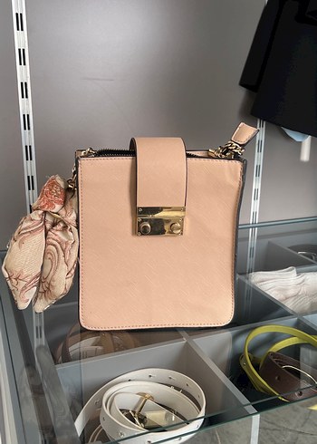 Zara Tokalı Kadın Çantası