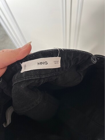 xs Beden siyah Renk MANGO JEAN ETEK