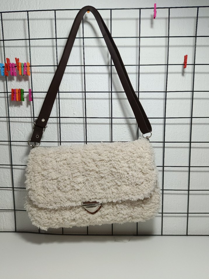 kanvas kol çantası beyaz deri deli atkı alüminyum düğme - Görsel 2