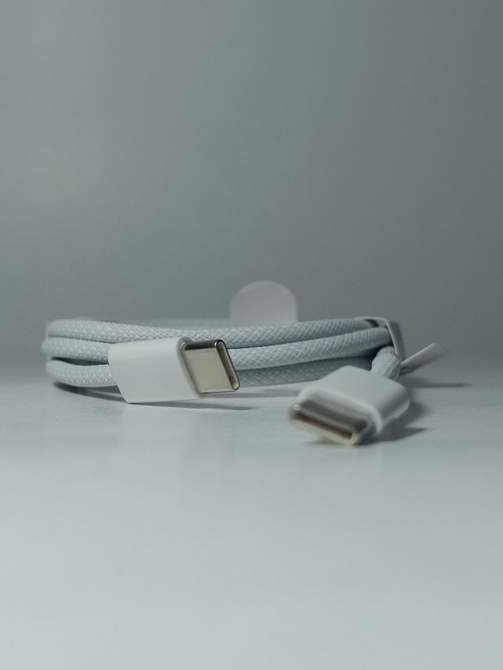 USB-C Şarj Kablosu Beyaz ÇİFT TARAFLI USB KALİTELİ HASIR KABLO - Görsel 4