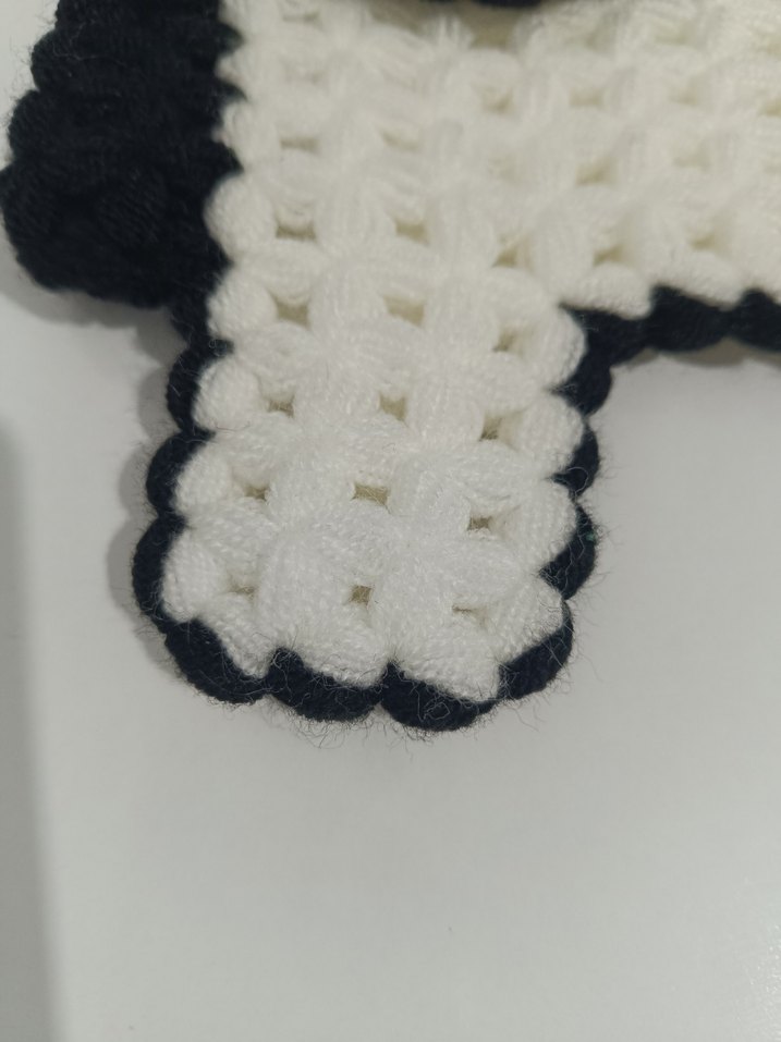 Gotik Tarzda El Yapımı Lif Siyah Beyaz Set - Görsel 4