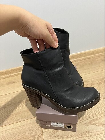 39 Beden Kadın Kısa Bot