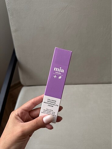 mia clınıca göz altı kremi