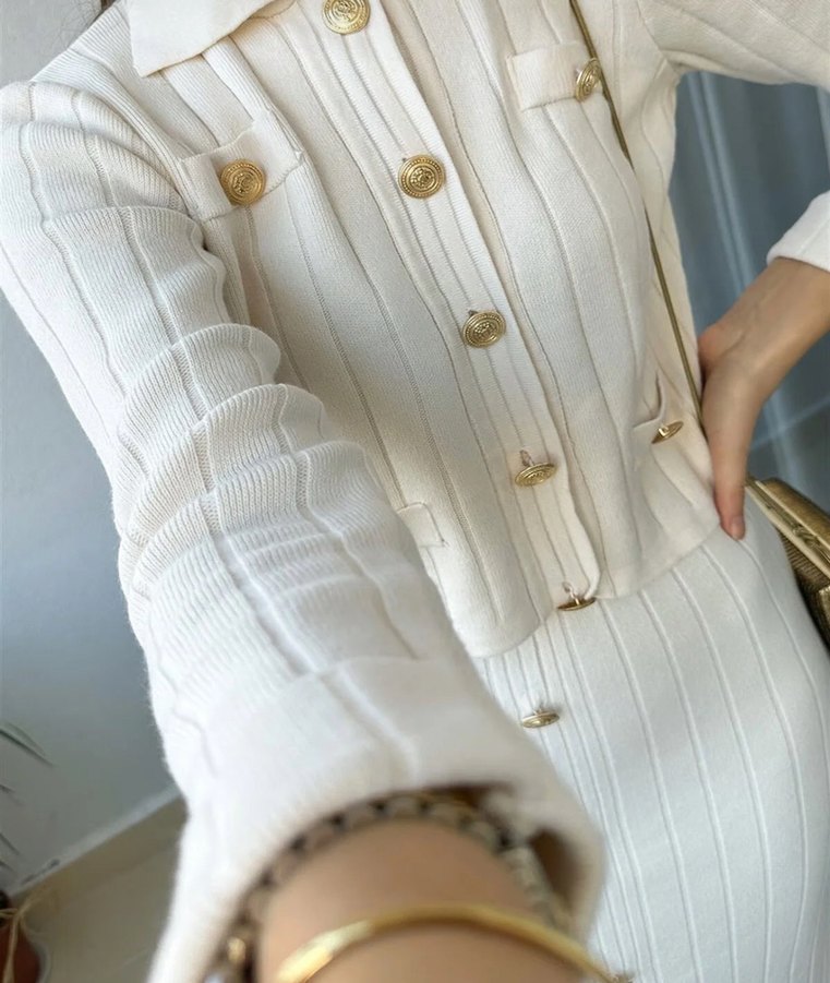 Düğmeli Beyaz Uzun Kollu Triko Elbise - Görsel 3