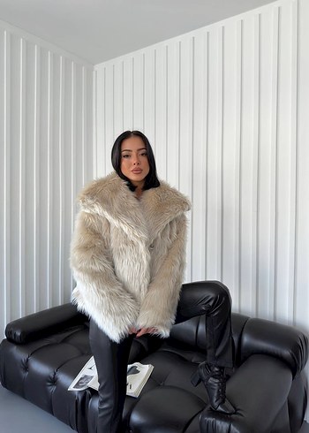 Kadın Beyaz Kürk Detaylı Deri Mont - Görsel 2