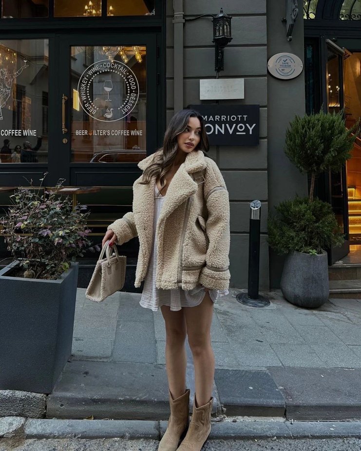 Bej Tüylü Midi Kadın Ceket - Görsel 3