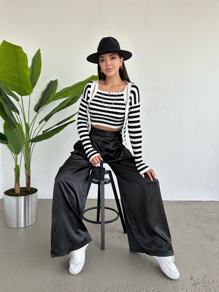 Siyah Zebra Desenli Mini Crop Top - Görsel 2