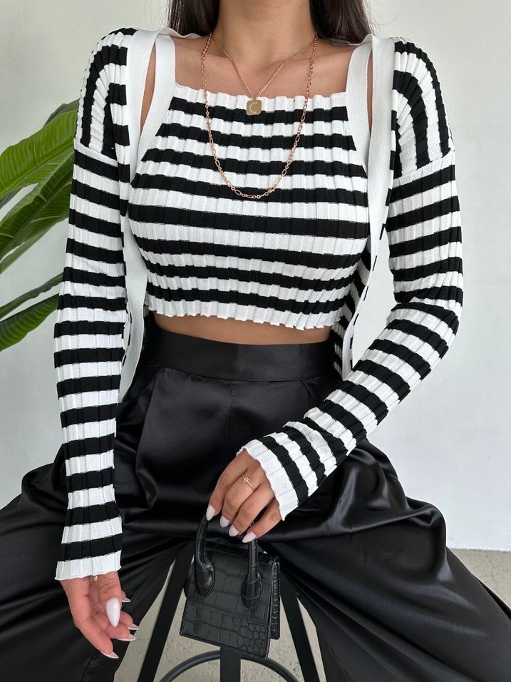 Siyah Zebra Desenli Mini Crop Top - Görsel 4