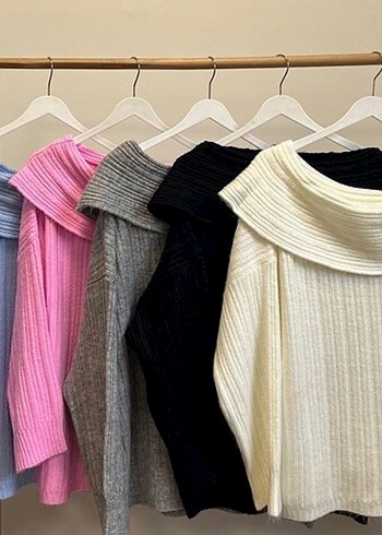 Kadın Beyaz Oversize Triko Kayık Yaka Kazak - Görsel 2